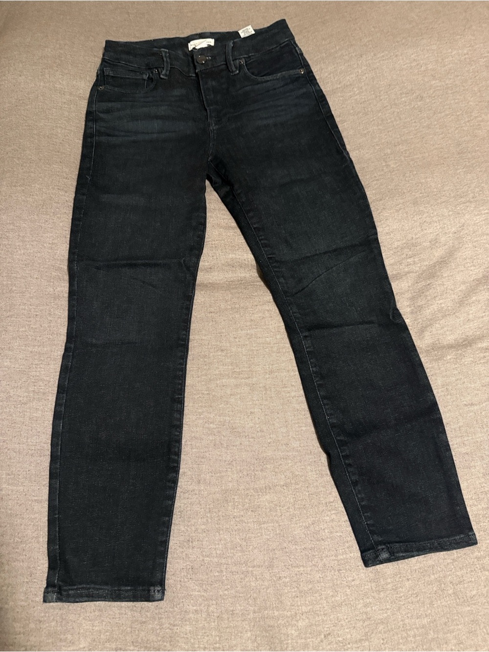 Good American Always Fits Jeans